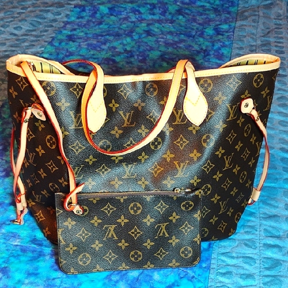 Classic Brown Monogram Fashion Tote W Zip Pouch, NWOT